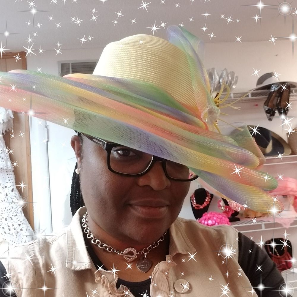 Meet your Posher, Pamela
